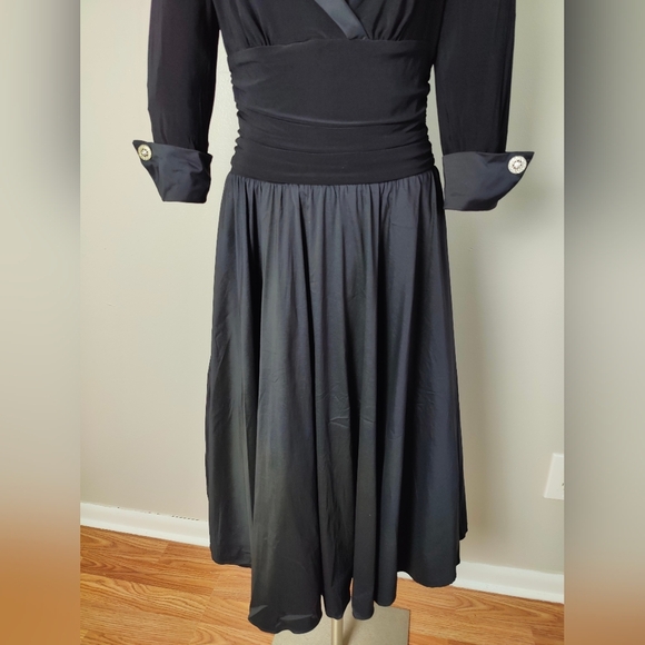 Joseph Ribkoff Black Dress With Collar & Sleeves Rhinestone Size 6 - Picture 5 of 15